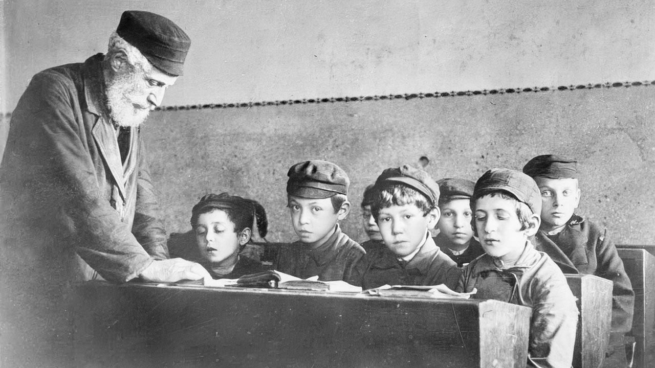 Cheder für jüdische Kinder. Polen, 1933. Foto von Roman Vishniac Cheder für jüdische Kinder. Polen, 1933. Foto von Roman Vishniac
