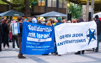 200 Menschen bei Kundgebung „Gemeinsam gegen Antisemitismus“