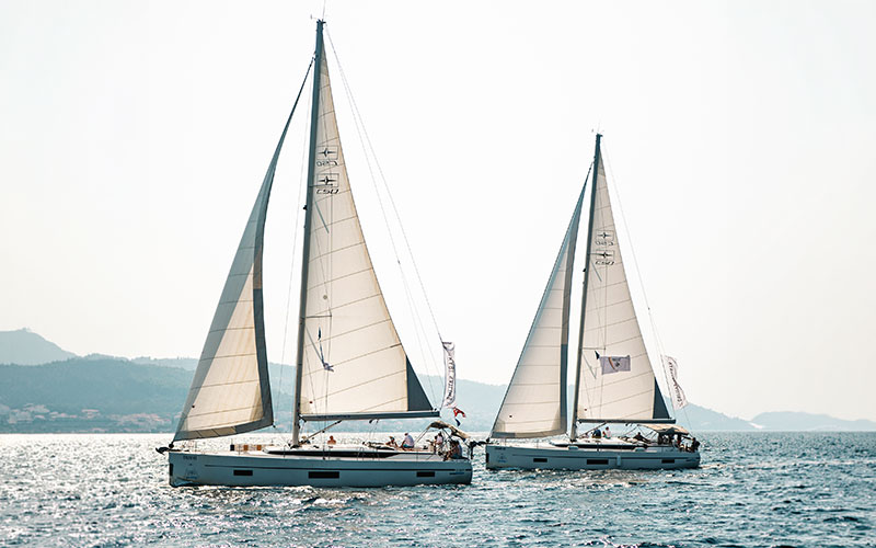 Unter weißen Segeln
